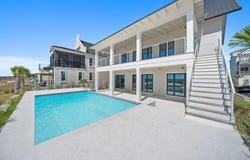 226 Dunes Dr, Mexico Beach, FL 32456