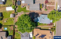 305 Mill St, Silverton, OR 97381