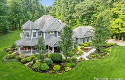 8350 Winterforest Drive NE, Rockford, MI 49341