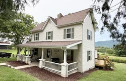 2022 Back Valley Rd, Speedwell, TN 37870