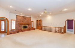 301 Lometa Drive, Plainview, TX 79072