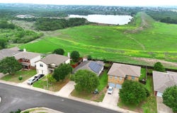 132 Mansfield Lake Trl, Kyle, TX 78640