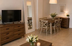 800 West Ave, Miami Beach, FL 33139