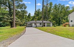 128 Robin Hood Drive, DALTON, GA 30721