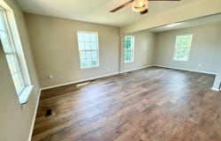 821 Chestnut Ave, Blackwell, OK 74631