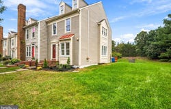 20075 CREW Square, ASHBURN, VA 20147