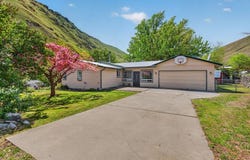 100 Park Street, Riggins, ID 83549