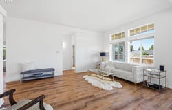 4055 ROYAL Ave, Eugene, OR 97402