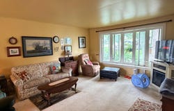 172 BLACKTHORNE LN, ASTON, PA 19014