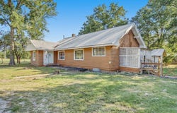 108 N Chestnut Street, Fair Play, MO 65649