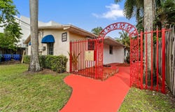 3147 Mcdonald St, Miami, FL 33133