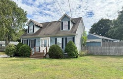 13 Willow Road, Smithfield, RI 02828