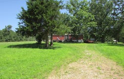 1315 Summit Road, Grovespring, MO 65662