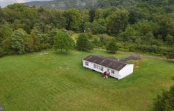 305 N RIVER RUN Boulevard, DELRAY, WV 26714