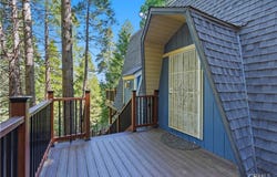 24091 Lakeview, Crestline, CA 92325
