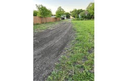 1201 Pietzsch St, Bartlett, TX 76511