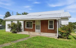 415 Island Ford Rd, Jacksboro, TN 37757