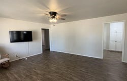 725 W Hickory Ave, Enid, OK 73701