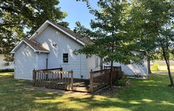 605 Langley Ave, Providence, KY 42450