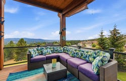 8924 E Courtview Ln, Spokane, WA 99217