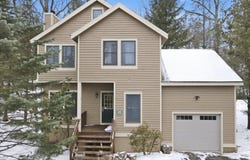 112 High Mountain Lane, Tannersville, PA 18372