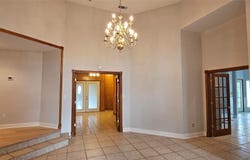 137 Oakview Road, Gainesville, TX 76240