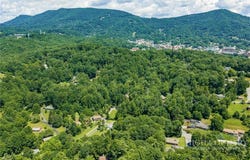 121 Horseshoe Drive, Boone, NC 28607
