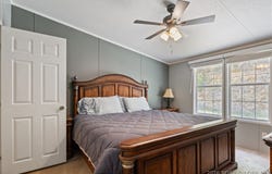 27420 Cross Lane Circle, Barnett, MO 65011
