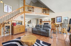19 Walnut Hill Drive, GALENA, IL 61036