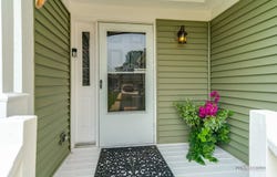 809 Carol Avenue S, McHenry, IL 60050