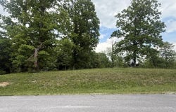 46 Red Maple Lane, Monticello, KY 42633
