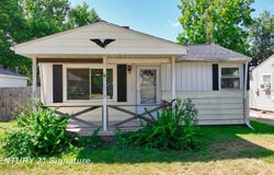 2210 Williamson Avenue, Burton, MI 48529