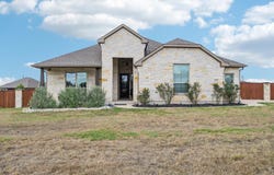 285 Chisholm Trl, Bastrop, TX 78602