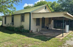 109 Harrison Avenue, Newcastle, TX 76372