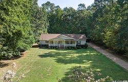 124 Lakeview Drive, Bracey, VA 23919