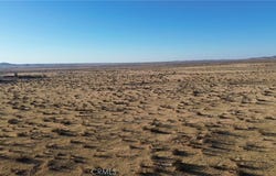 6 227th E, Palmdale, CA 93591