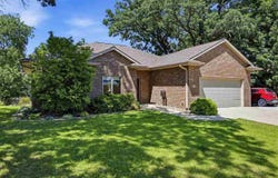 60 Marietta Ave, IowaCity, IA 52246