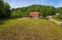 31 Campigatta Hollow, Van Lear, KY 41265