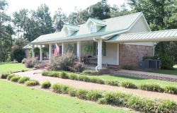 901 County Road 702, Blue Mountain, MS 38610