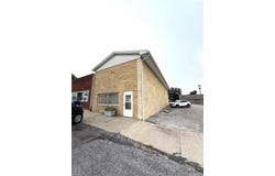 108 E Kelling Avenue, Waverly, MO 64096