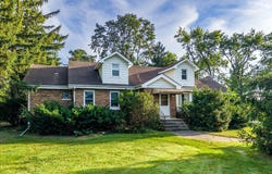 16W233 63rd Street, Willowbrook, IL 60527