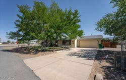100 Ring Road, Dayton, NV 89403
