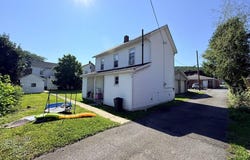 121 D St, Johnstown, PA 15906