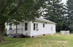 210 N Riverside Boulevard, Goshen, IN 46526