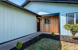 4490 Constitution Ln, Longview, WA 98632