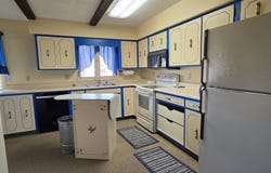 1015 S Smith Rd, Riverton, WY 82501