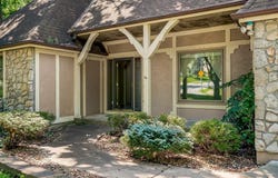 4408 NW Normandy Lane, Kansas City, MO 64116