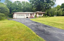 646 Oak Summit Road, Millbrook, NY 12545