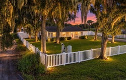 330 MOCCASIN HOLLOW Road, LITHIA, FL 33547