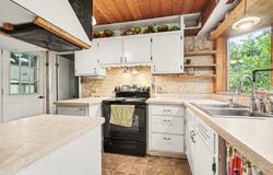 28598 68th Street, Covert, MI 49043